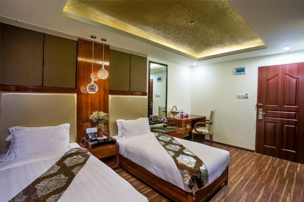Hotel Noorjahan Grand Силхет Экстерьер фото