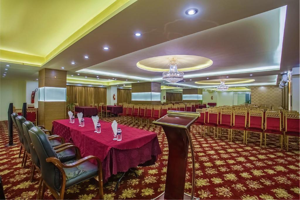 Hotel Noorjahan Grand Силхет Экстерьер фото