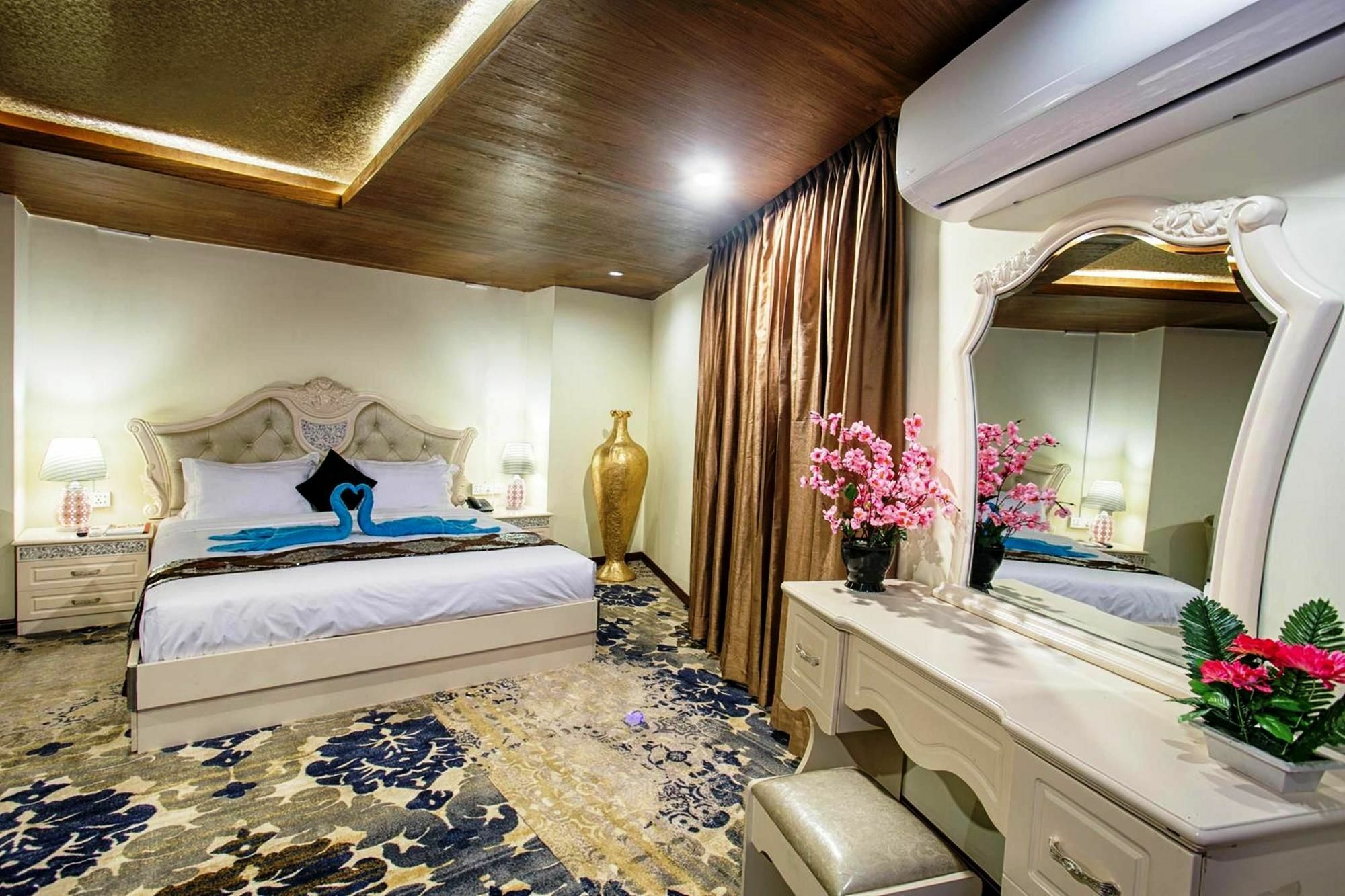 Hotel Noorjahan Grand Силхет Экстерьер фото